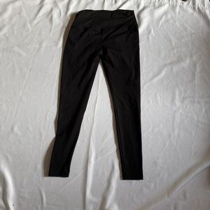 Black High-Waisted Leggings – Women’s Size L